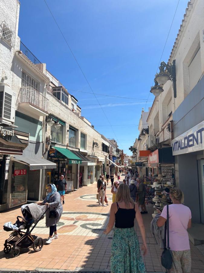 Urban&Vacay! Suite - Torremolinos City Centre ภายนอก รูปภาพ